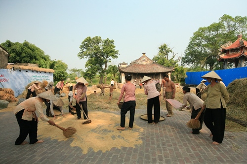 Bi kịch của người phụ nữ thời hậu chiến lên phim ảnh 6